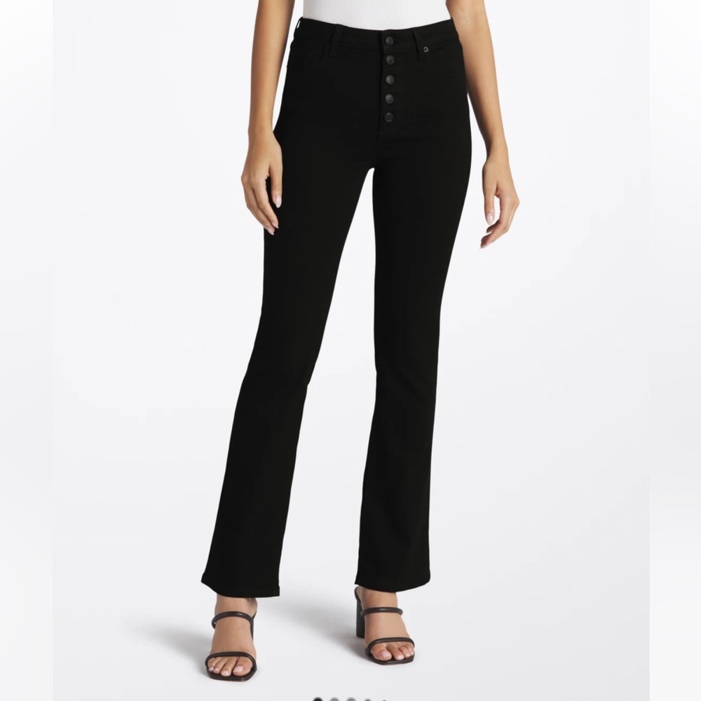 NWT COSMIC BLUE LOVE
Heilyn High Rise Bootcut Jean